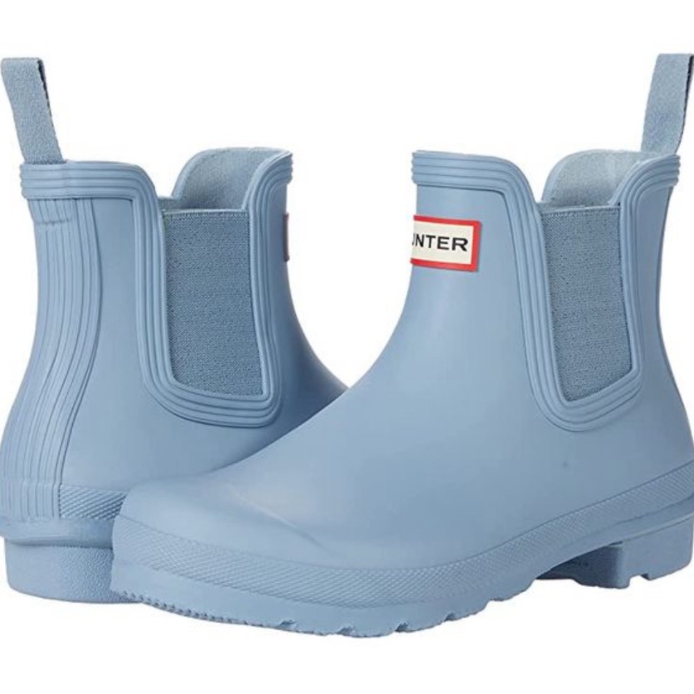 Womens Chelsea hunter boot in the color BLUE STEM Size 10